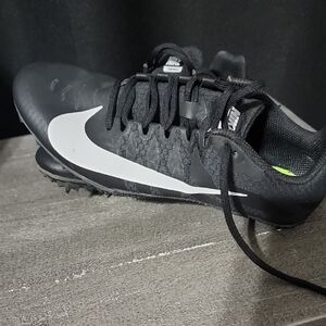 Nike Men’s Black and White Track Sprinter Spikes